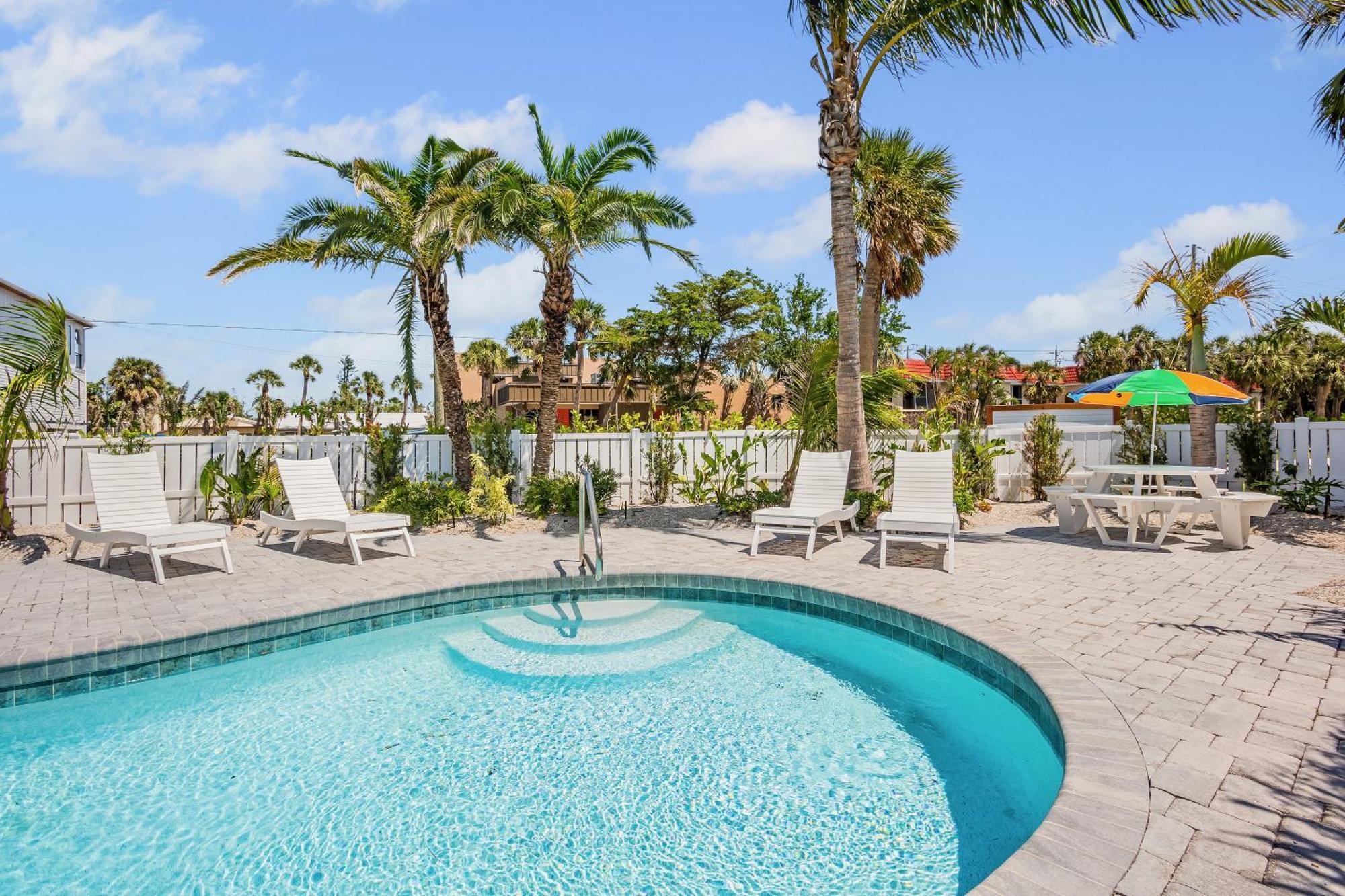 Tropical Breeze Resort Сарасота Экстерьер фото